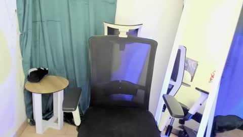 Snapshot of stasy_milk chatting on March 2025 05:06:02 PM Stasy online show from March 2025 05:06:02 PM