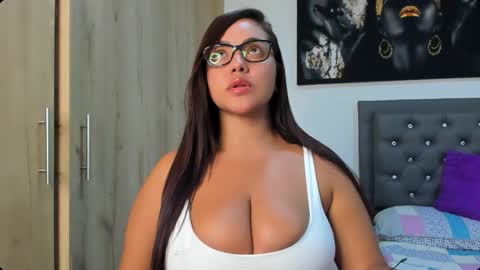 Snapshot of staywithme_x chatting on September 2025 03:18:02 AM Melany online show from September 2025 03:18:02 AM