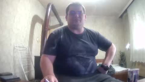 Snapshot of stefan90pt chatting on November 2025 11:24:02 AM Stefan online show from November 2025 11:24:02 AM