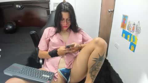 Snapshot of stefan_litleee chatting on September 2025 01:51:02 AM julieth-cancer online show from September 2025 01:51:02 AM