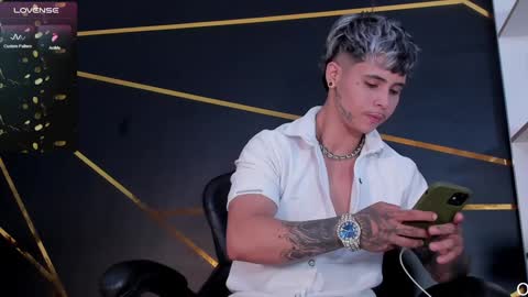 Snapshot of stefan_wonder_ chatting on January 2025 03:37:02 PM Wonder online show from January 2025 03:37:02 PM