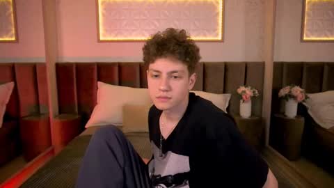 Snapshot of stefanbev chatting on February 2026 08:10:02 PM Esrefan online show from February 2026 08:10:02 PM