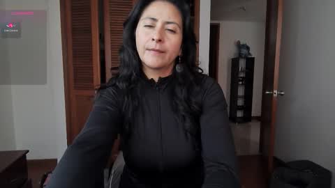 Stafania 3 online show from November 2025 02:51:01 PM