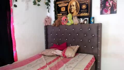 stefanny beautiful online show from December 2025 04:01:02 PM