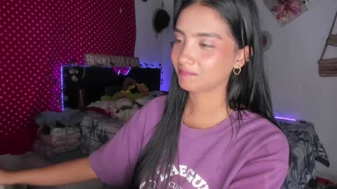 Im MiaIts my first day here  online show from January 2025 01:15:01 AM