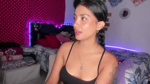 Im MiaIts my first day here  online show from January 2025 01:30:01 AM