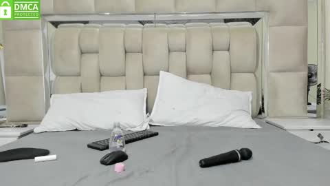 Stefany online show from February 2025 10:51:01 PM