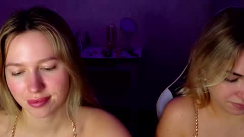 stefany_and_bettany online show from November 2025 08:51:01 PM