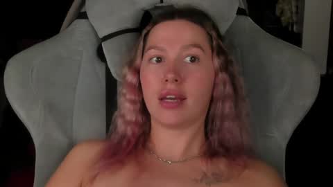 Snapshot of stefany_and_bettany chatting on April 2026 05:30:01 PM stefany_and_bettany online show from April 2026 05:30:01 PM