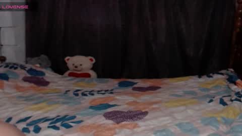 stefany_pablo1 online show from November 2025 01:44:02 PM