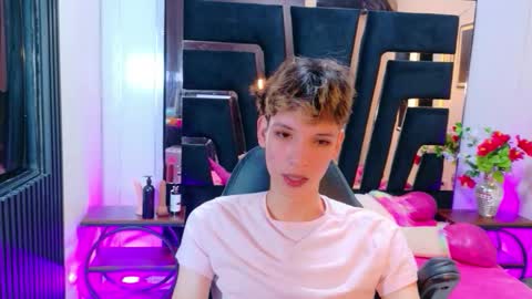 stefany piink online show from March 2026 01:16:02 PM