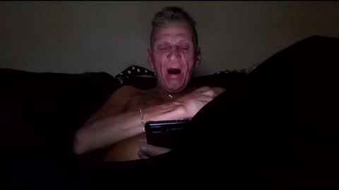 stefy1037 online show from November 2025 04:28:02 AM