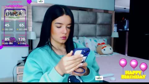 Stefany online show from October 2025 02:58:02 PM