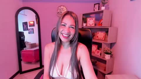 stefy_zea online show from November 2025 06:45:01 PM