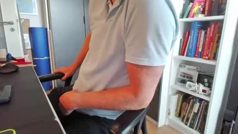 Snapshot of steiferpimmel chatting on June 2026 08:42:01 AM steiferpimmel online show from June 2026 08:42:01 AM