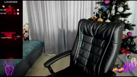 Snapshot of stella__cox chatting on November 2025 11:14:01 AM Stella Cox online show from November 2025 11:14:01 AM