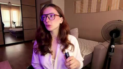 Snapshot of stella_rass chatting on June 2026 10:32:02 AM Stella online show from June 2026 10:32:02 AM