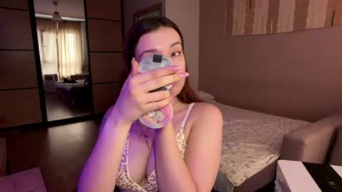 Snapshot of stella_rass chatting on June 2026 06:41:01 AM Stella online show from June 2026 06:41:01 AM
