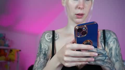 Snapshot of stellacinderella chatting on October 2025 07:14:02 PM StellaCinderella online show from October 2025 07:14:02 PM