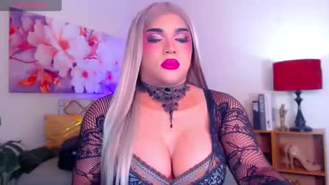 CALL ME STELLA online show from November 2025 03:39:02 AM