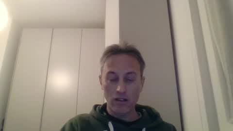 Snapshot of sten015 chatting on December 2024 04:03:02 PM sten015 online show from December 2024 04:03:02 PM