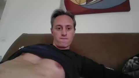 Snapshot of sten015 chatting on February 2025 02:21:02 PM sten015 online show from February 2025 02:21:02 PM