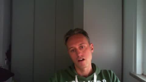 Snapshot of sten015 chatting on October 2025 03:27:01 PM sten015 online show from October 2025 03:27:01 PM