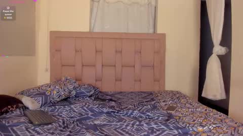 Snapshot of stepcouple__ chatting on March 2025 10:13:02 PM Stepcouple online show from March 2025 10:13:02 PM