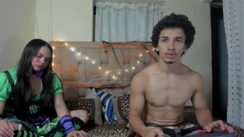 Snapshot of stepcouple__ chatting on October 2025 10:20:02 PM Stepcouple online show from October 2025 10:20:02 PM