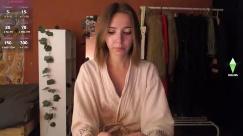 Stephanie 3 online show from September 2025 06:44:01 PM