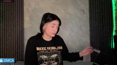 Stepha online show from December 2025 11:04:02 AM