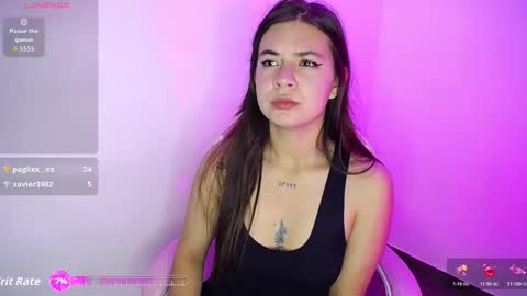 Emma online show from November 2025 08:30:01 PM