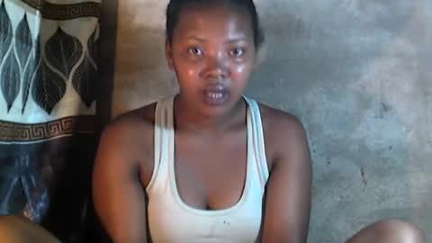 stephanie172 online show from December 2025 02:25:01 PM