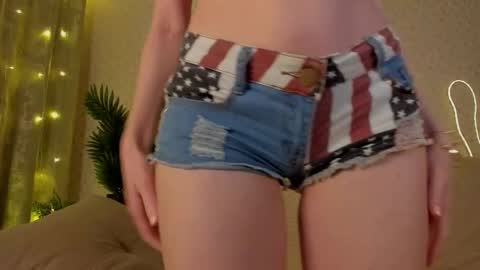 Snapshot of stephanie_diaz chatting on December 2025 07:07:01 PM stephanie_diaz online show from December 2025 07:07:01 PM