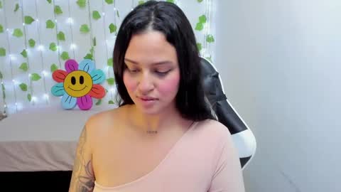 Snapshot of stephanie_ross_ chatting on December 2024 08:28:02 PM Stephanie online show from December 2024 08:28:02 PM