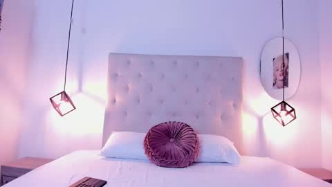 Snapshot of stephanie_ross_ chatting on January 2025 11:32:01 PM Stephanie online show from January 2025 11:32:01 PM