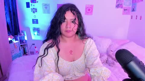 Snapshot of stephanifox chatting on December 2024 07:33:02 AM Stephanie online show from December 2024 07:33:02 AM