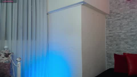 stephany_rodriguez_ online show from October 2025 12:26:02 PM