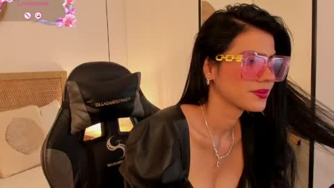 S T E P H A N Y A online show from April 2026 07:37:01 PM