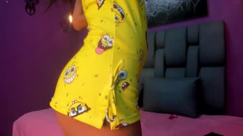 Snapshot of stephanyholland chatting on December 2025 08:03:01 PM Sthep online show from December 2025 08:03:01 PM