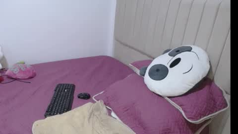 Snapshot of stepmom_slut_50_ chatting on September 2025 09:36:01 PM Angie mature online show from September 2025 09:36:01 PM