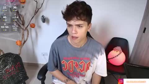 Stev austin  online show from October 2025 07:03:01 PM