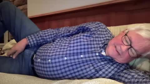 Snapshot of steve988279 chatting on March 2025 11:46:01 PM Steve online show from March 2025 11:46:01 PM