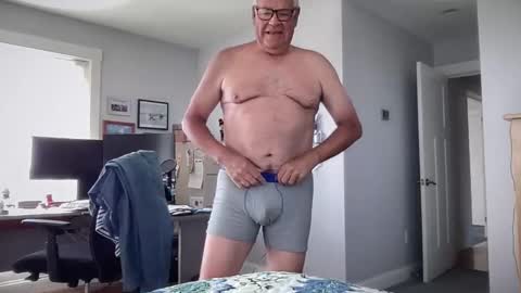 Snapshot of steve988279 chatting on September 2025 02:19:01 PM Steve online show from September 2025 02:19:01 PM