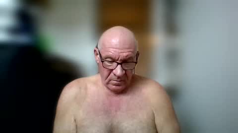 Snapshot of stevejons47 chatting on October 2025 03:53:01 PM stevejons47 online show from October 2025 03:53:01 PM