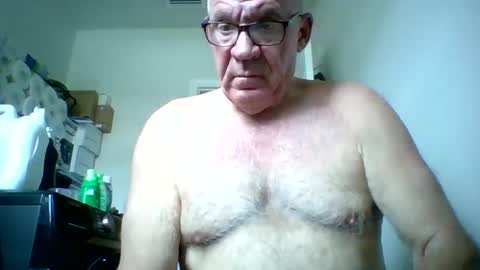 Snapshot of stevejons47 chatting on October 2025 08:40:02 PM stevejons47 online show from October 2025 08:40:02 PM