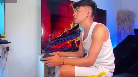 STEVENN online show from October 2025 03:10:02 AM