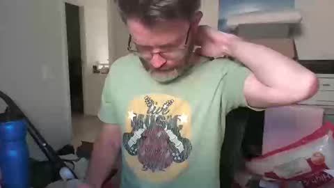 SteveTheTigerr online show from December 2024 05:31:02 AM