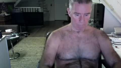 Snapshot of stevetwo chatting on December 2024 10:34:02 PM stevetwo online show from December 2024 10:34:02 PM