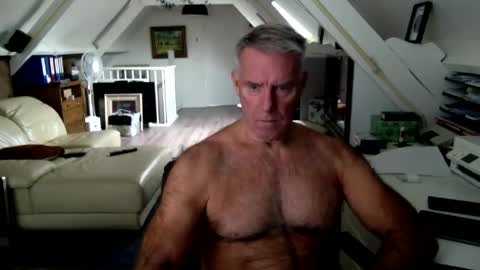 Snapshot of stevetwo chatting on September 2025 11:33:02 AM stevetwo online show from September 2025 11:33:02 AM